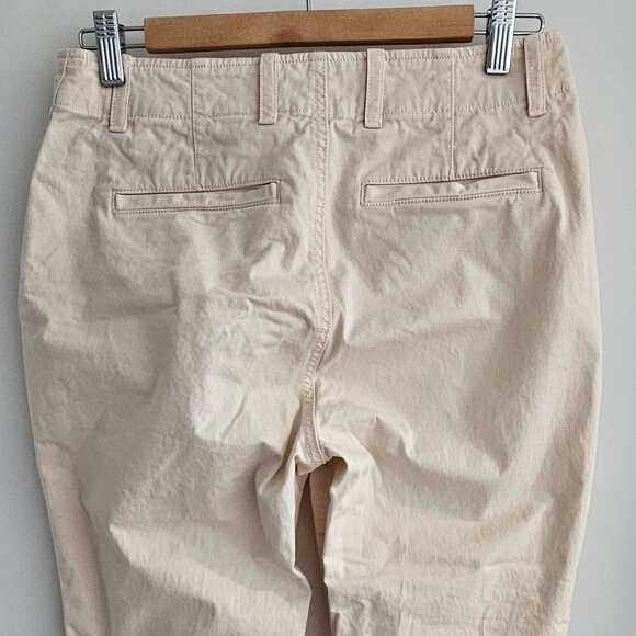 Gap Downtown Khaki - Petite Size 6 - Picture 3 of 3